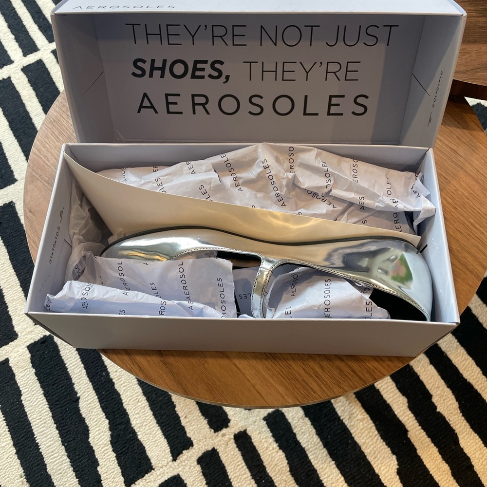 Aerosoles Metallic Flats - Picture 6 of 8